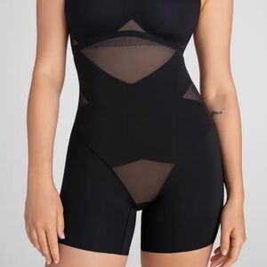 Honeylove SuperPower Girl Shorts Black Large New With Tags‎